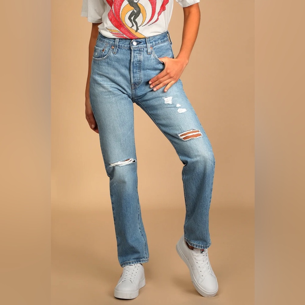 501 Levi’s jeans distressed size 24